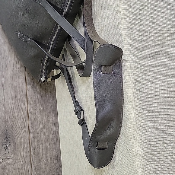 Madewell Gray Leather Tote Bag - Picture 6 of 16